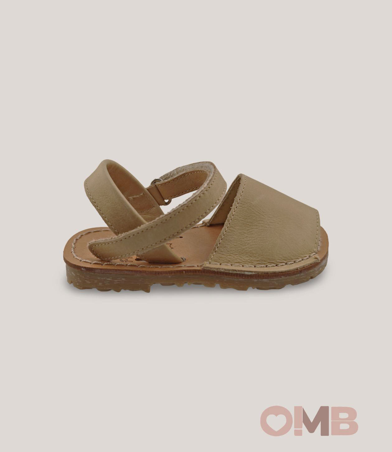 Minorchine Panyno bambina B1822 camel B1822. CAMEL PANYNO 