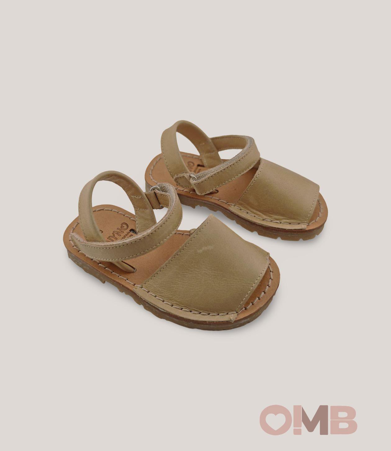 Minorchine Panyno bambina B1822 camel B1822. CAMEL PANYNO 